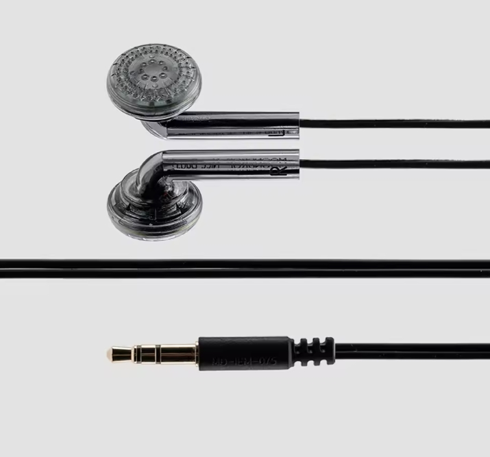Nice Buds フラットヘッド有線イヤホン 15.4mm - Retro Gaming Headset のレビューと価格